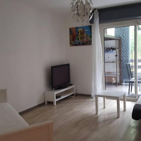 לבן Joli Appartement A 300 M De La Plage מראה חיצוני תמונה