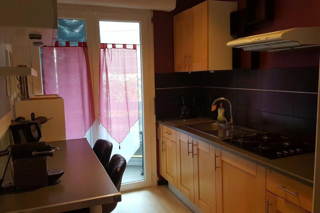 לבן Joli Appartement A 300 M De La Plage מראה חיצוני תמונה